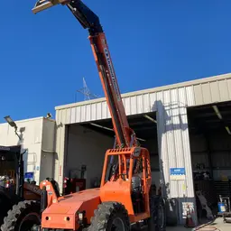 2015 SKYTRAK 6042 Forklift