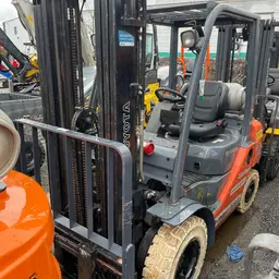 2018 Toyota 8FGU25 Warehouse Forklift