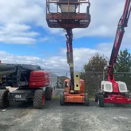 2012 JLG E450AJ Articulating Boom Lift