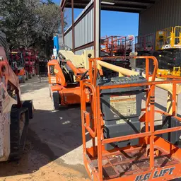 2016 JLG E400AJPN Articulating Boom Lift