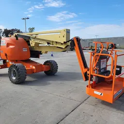 2013 JLG 450AJ Articulating Boom Lift