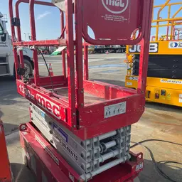 2017 MEC 1330SE Scissor Lift