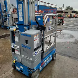 2016 Genie GR-20 Self-Propelled One-Person Lift