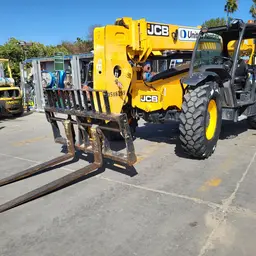 2017 JCB 509-42 Forklift
