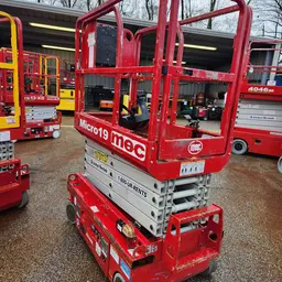 2017 MEC MICRO 19 Scissor Lift