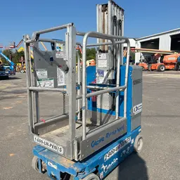 2017 Genie GR-20 Self-Propelled One-Person Lift