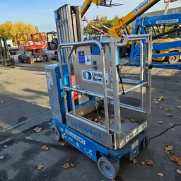 2017 Genie GR-20 Self-Propelled One-Person Lift