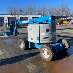 2016 Genie Z-34/22 IC Articulating Boom Lift