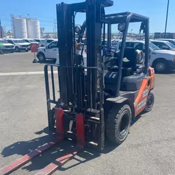2017 Toyota 8FGU25 Warehouse Forklift