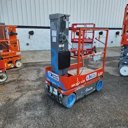 2016 Skyjack SJ12 Self-Propelled One-Person Lift