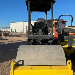 2016 XCMG CV83PD Single Drum Roller