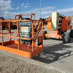 2015 JLG 450AJ Articulating Boom Lift