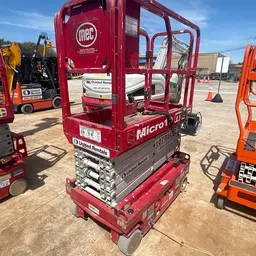 2018 MEC MICRO 19 Scissor Lift