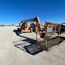 2014 JLG 800AJ Articulating Boom Lift