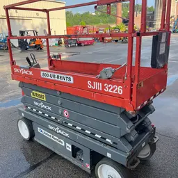 2018 Skyjack SJIII3226 Scissor Lift
