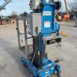 2017 Genie AWP-30SDC Pusharound Lift