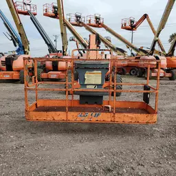 2011 JLG 600AJ Articulating Boom Lift