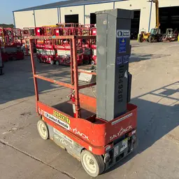 2015 Skyjack SJ12 Self-Propelled One-Person Lift