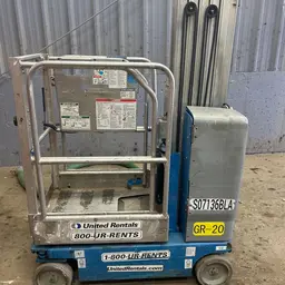 2014 Genie GR-20 Self-Propelled One-Person Lift