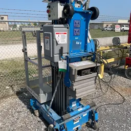 2018 Genie AWP-30SDC Pusharound Lift