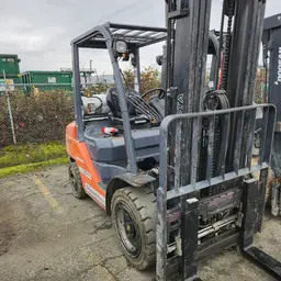 2014 Skyjack SJ45T Boom Lift