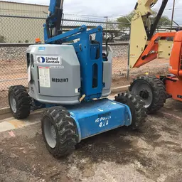 2014 Genie Z-34/22 IC Articulating Boom Lift