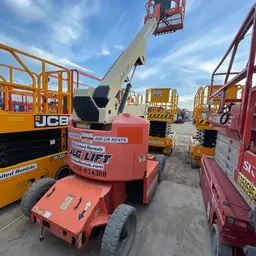 2014 JLG E400AN Articulating Boom Lift