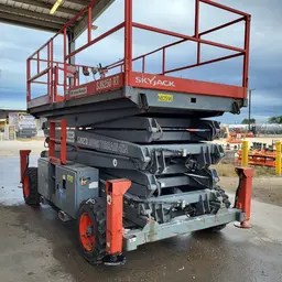 2013 Skyjack SJ9250RT Rough Terrain Scissor Lift