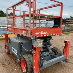 2017 Skyjack SJ6832RT Rough Terrain Scissor Lift