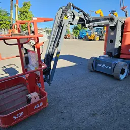 2017 Skyjack SJ30ARJE Articulating Boom Lift
