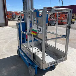 2017 Genie GR-20 Self-Propelled One-Person Lift