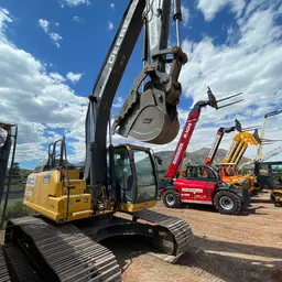 2018 John Deere 210G LC Excavator
