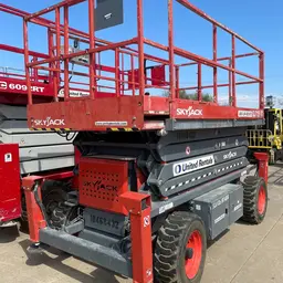 2016 Skyjack SJ7135RT Rough Terrain Scissor Lift