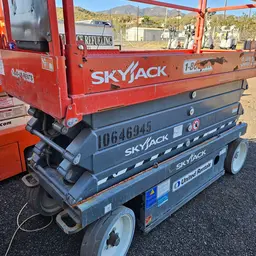 2017 Skyjack SJIII3226 Scissor Lift