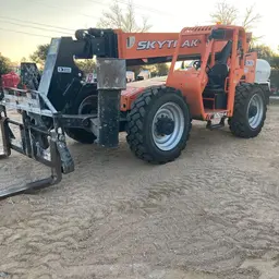 2017 SKYTRAK 10054 Forklift