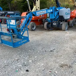 2015 Genie Z-62/40J Articulating Boom Lift