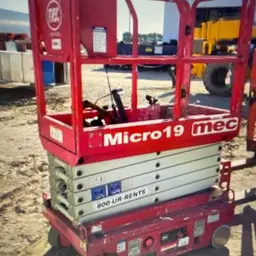 2018 MEC MICRO 19 Scissor Lift