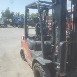 2016 Toyota 8FDU25 Warehouse Forklift