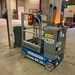 2018 Genie GR-20 Self-Propelled One-Person Lift