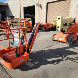 2015 JLG E400AJPN Articulating Boom Lift