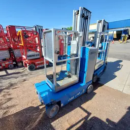 2016 Genie GR-20 Self-Propelled One-Person Lift