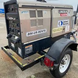 2019 Lincoln Electric VANTAGE 322 Welder