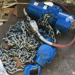 2012 JD NEUHAUS PROFI 10T Hoist