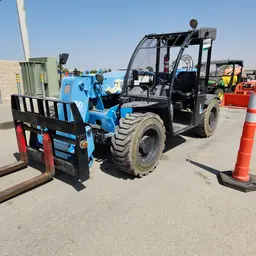 2017 Genie GTH-5519 Forklift