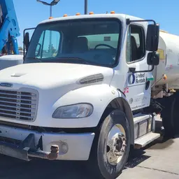 2018 Freightliner M2106 DSL Water Truck