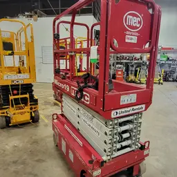 2018 MEC MICRO 19 Scissor Lift