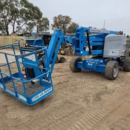 2015 Genie Z-45/25J IC Articulating Boom Lift