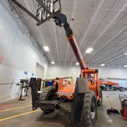 2017 SKYTRAK 10054 Forklift