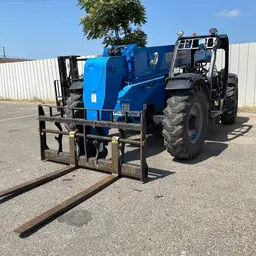 2015 Genie GTH-844 Forklift