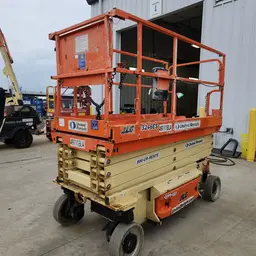 2017 JLG 3246ES Scissor Lift